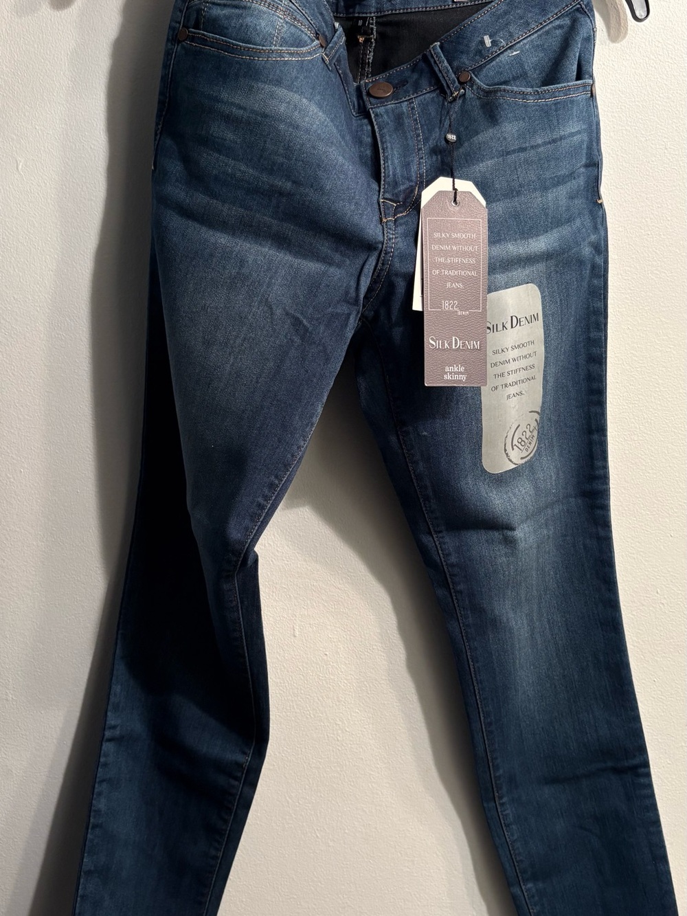 1822 Denim Men's Skinny Jeans in Dark Blue Wash Ankle skinny